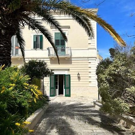 Apartamento Giardino A Mare Bari Exterior foto